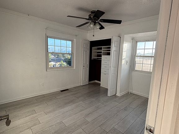 5th image of 7262 Stanford Ave