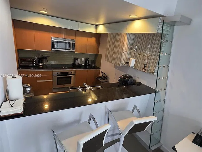 1060 Brickell Ave #2201 — Photo 9