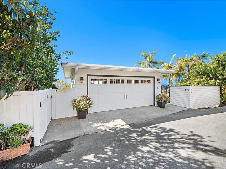 875 Coast View Dr — Photo 44