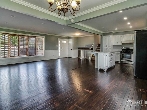 4th image of 15954 91st Ave
