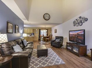 1614 Hamel Ln, Shakopee, MN 55379