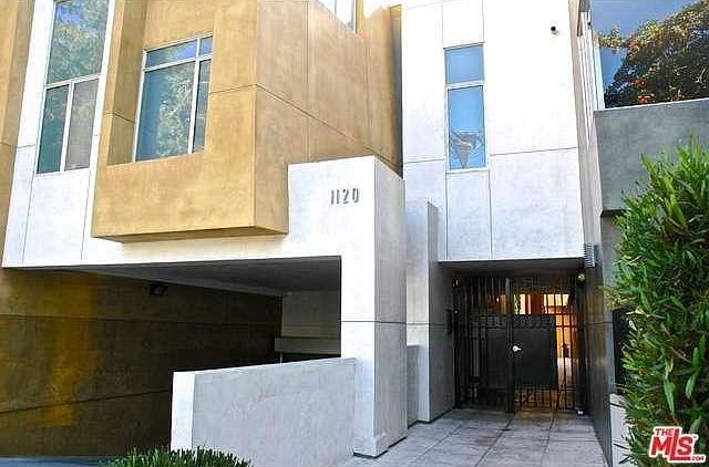 1st image of 1120 N El Centro Ave APT 1