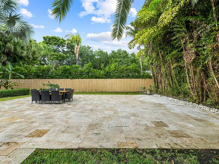 3917 S Le Jeune Rd — Photo 88