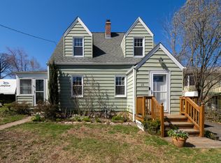 15 Ivy Pl, Norwalk, CT 06854