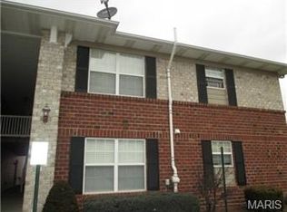 406 S Church St APT 626, Saint Peters, MO 63376