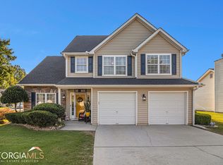 323 Breeze Mdw, Fairburn, GA 30213