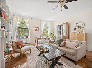 32 Remsen St APT 3F, Brooklyn, NY 11201