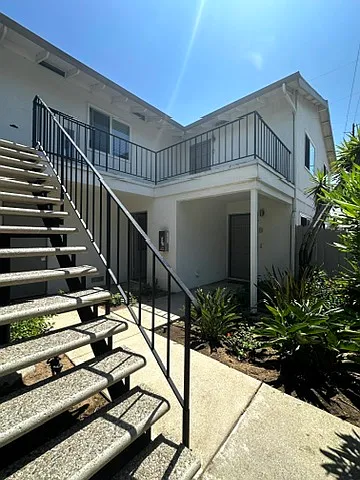 1100 Barbara St #D — Photo 15