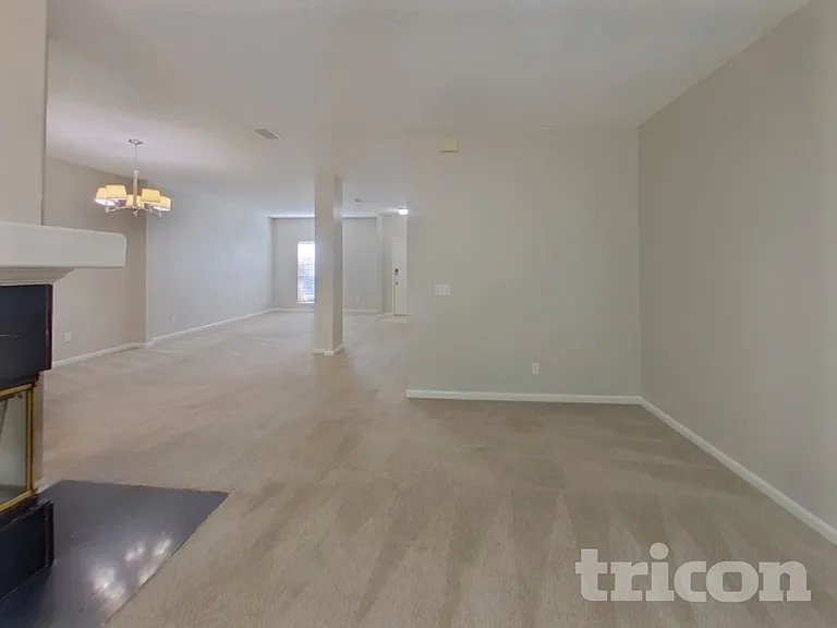 3840 Tallcott Dr — Photo 4