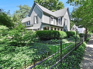 42 Spring St, Douglas, MI 49406