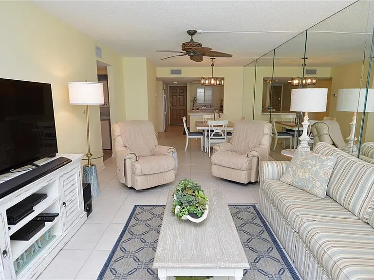 18650 Gulf Blvd #305 — Photo 28