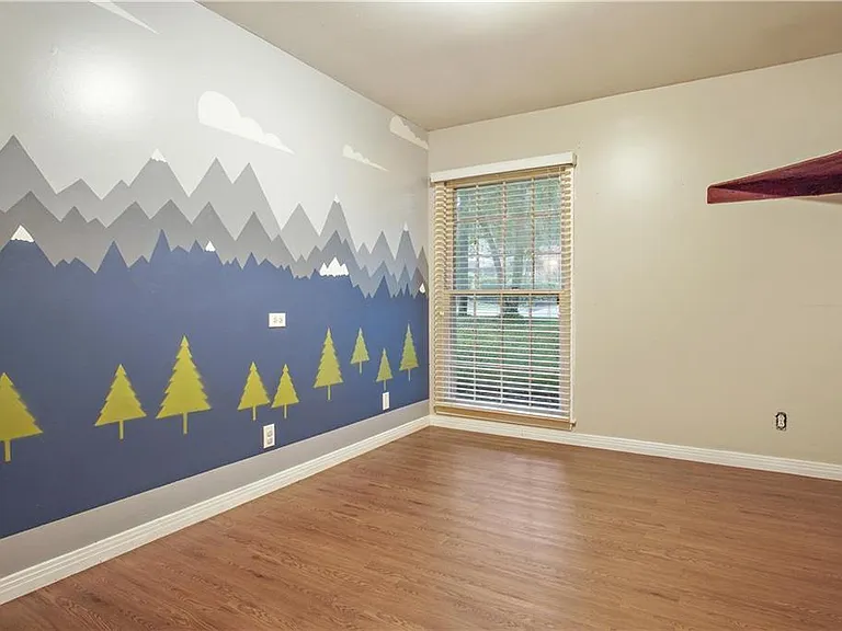 304 Judson Dr — Photo 12