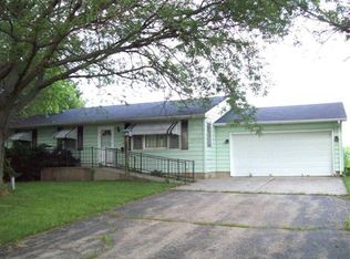 724 Washington Rd, Edgerton, WI 53534