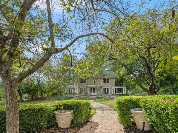 2701 S Belmont St, Ashland, KY 41101