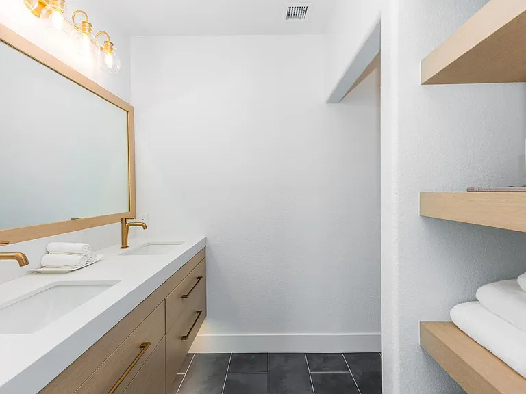 7027 N Scottsdale Rd #225 — Photo 8