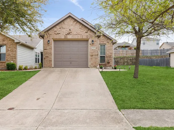 10737 Deauville Dr, Fort Worth, TX 76108