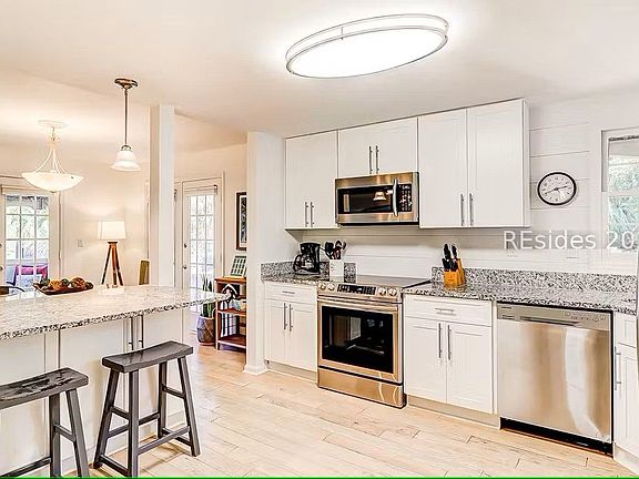 2nd image of 70 Shipyard Dr APT 172
