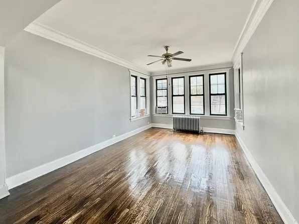 2059 W Touhy Ave APT 1, Chicago, IL 60645