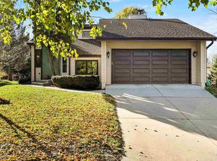 7009 Carnwood Rd, Madison, WI 53719