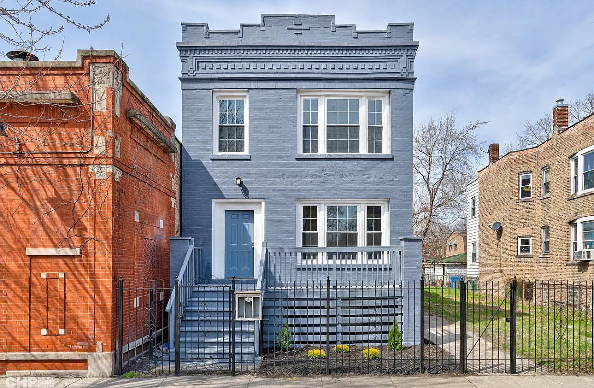 7052 S Vernon Ave — Photo 1