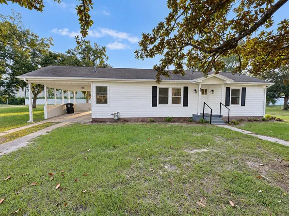 807 Blackburn Ave SW, Live Oak, FL 32064