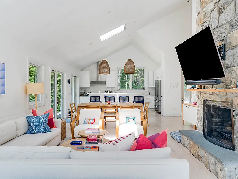 73 Sea Farm Ln — Photo 8