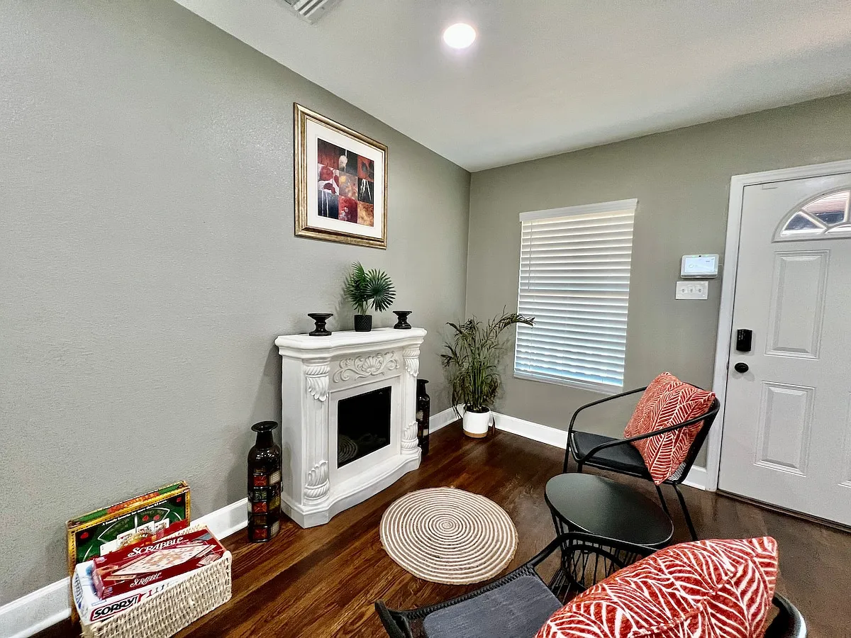 3 bed, $3,750 — Photo 2