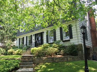 14 Tomney Rd, Greenwich, CT 06830