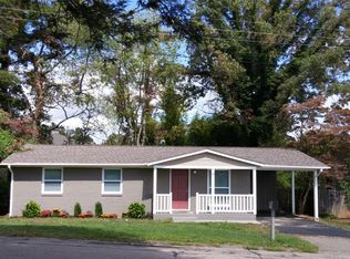 29 W Chapel Cir, Asheville, NC 28803