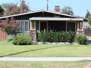103 S Oak Ave, Pasadena, CA 91107