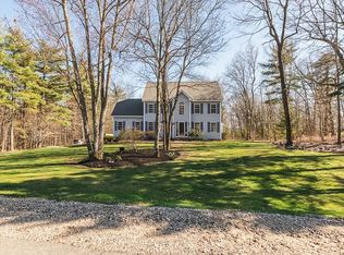 17 Mountain Rd, Auburn, NH 03032