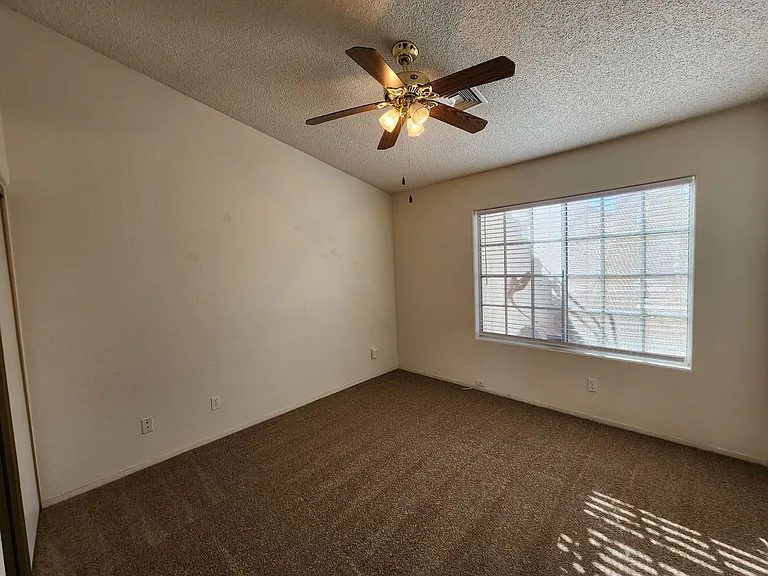 1720 Navarre Ln — Photo 17