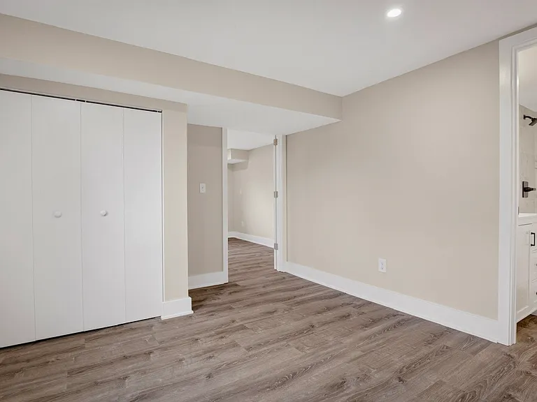 2016 Pembrook Dr — Photo 16