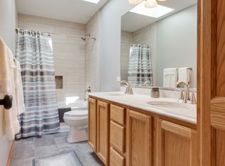 10817 E Riviera Dr, Spring Grove, IL 60081