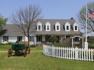 8718 Kaehlers Mill Rd, Cedarburg, WI 53012