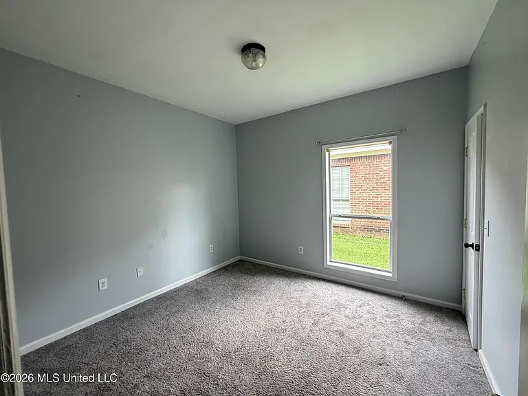 716 Hartwood Cv — Photo 14