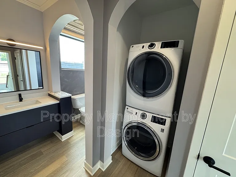 1371 Keosauqua Way #1 — Photo 8