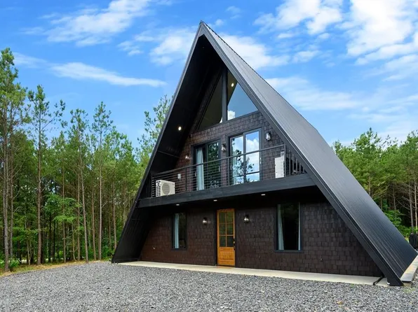 23 Wolf Tree Trl, Broken Bow, OK 74728