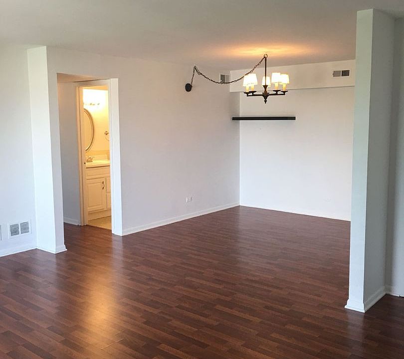 1st image of 9208 140th St #302