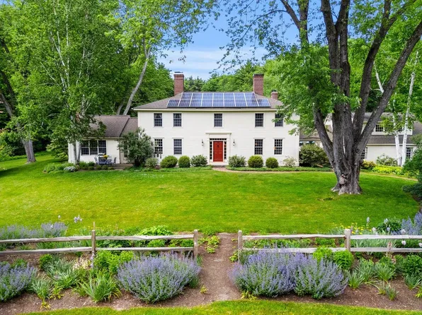 23 Church Road, Bedford, NH 03110