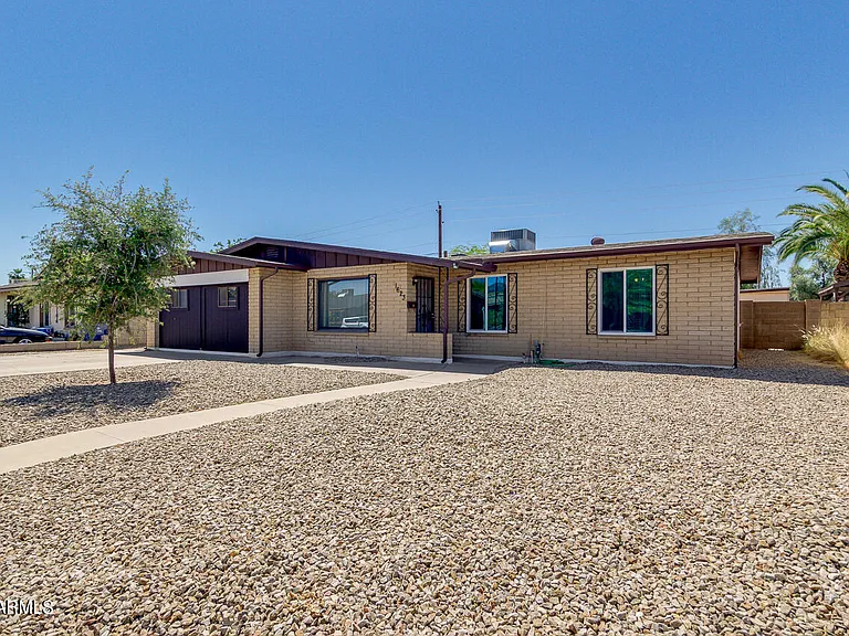 1623 E Del Rio Dr — Photo 6