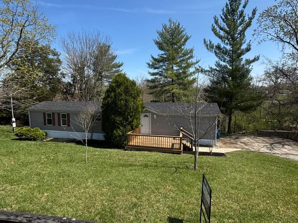 5005 Harvest Dr, Crestwood, KY 40014