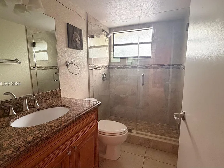 1760 Windorah Way #H — Photo 6