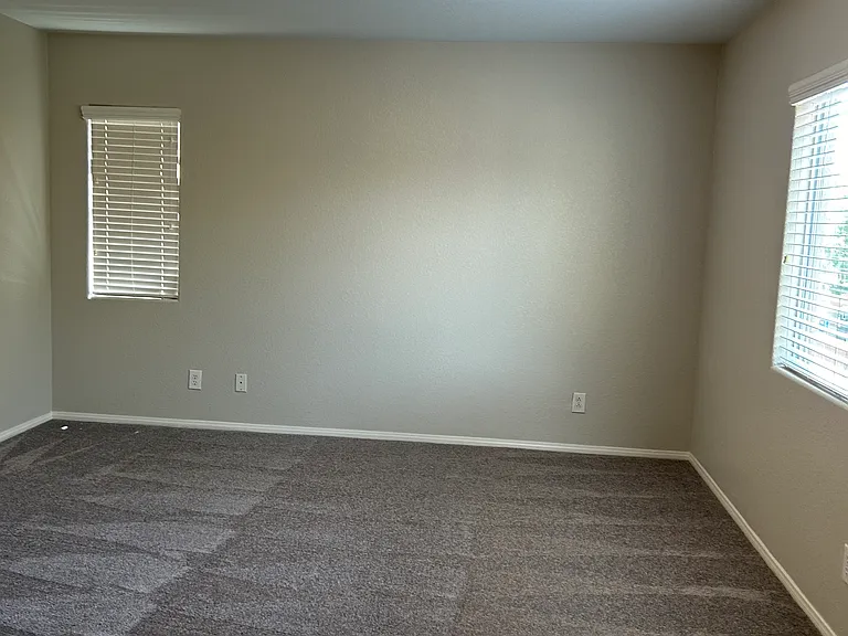 9025 Grenache St — Photo 12