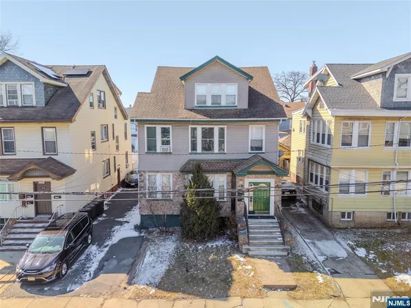 166-168 Goldsmith Ave, Newark, NJ 07112