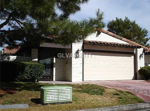 1st image of 3308 Calle De Corrida