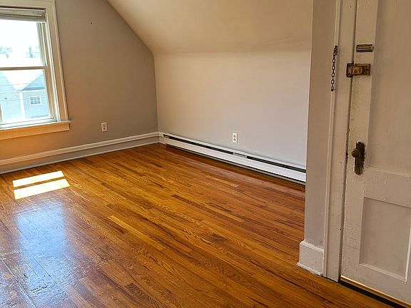 5th image of 44 Elm St #4