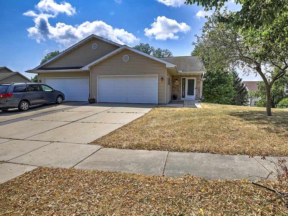 1st image of 2211 Wood View Dr