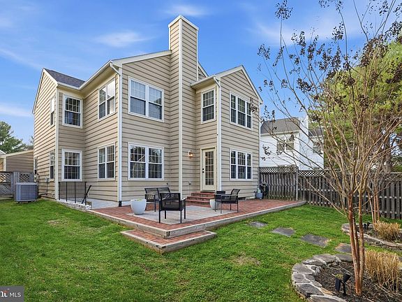 3rd image of 5 Marketree Ct