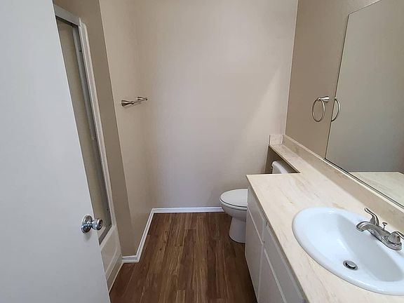 4th image of 14005 Kornblum Ave #304